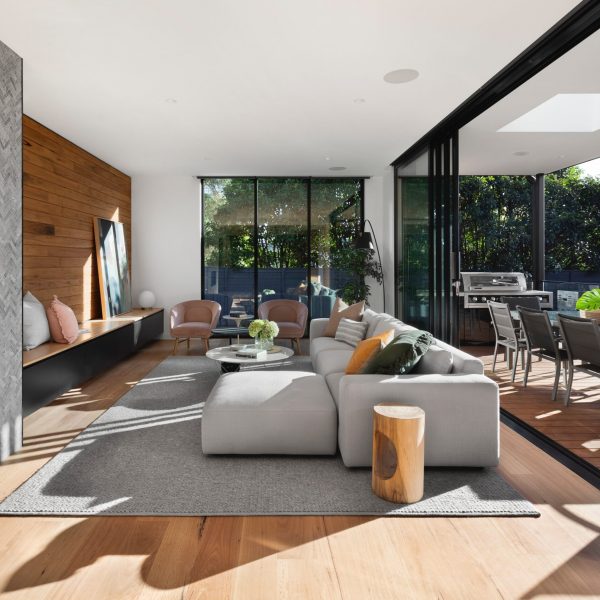 livingroom-with-big-windows
